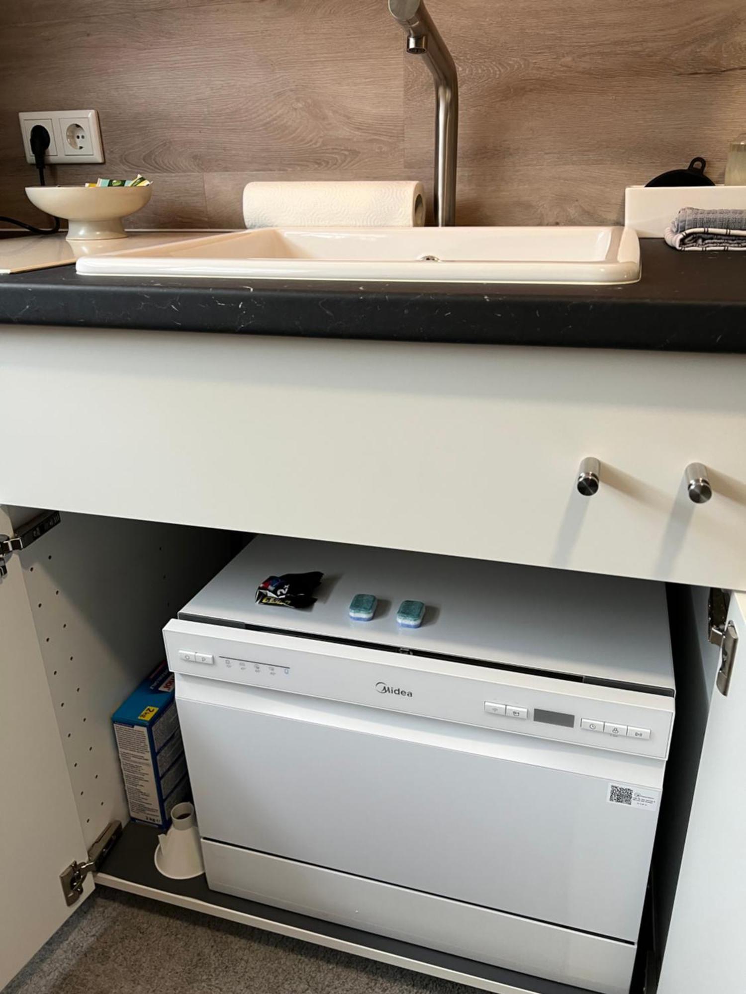 Grosse Gemuetliche Ferienwohnung Mit Klimaanlage, Parkplatz Inklusive Top ! Fürth Dış mekan fotoğraf